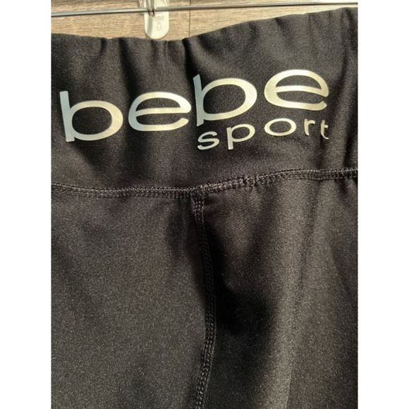 Bebe Sport Side Stripe Capri Black leggings Size Extra Large - Picture 3 of 4